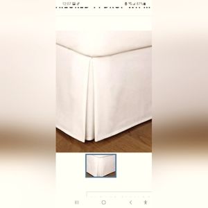 Luxury Classic Bed skirt...twin